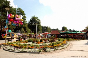 03 - Zlatibor e dintorni - La piazzetta di Zlatibor